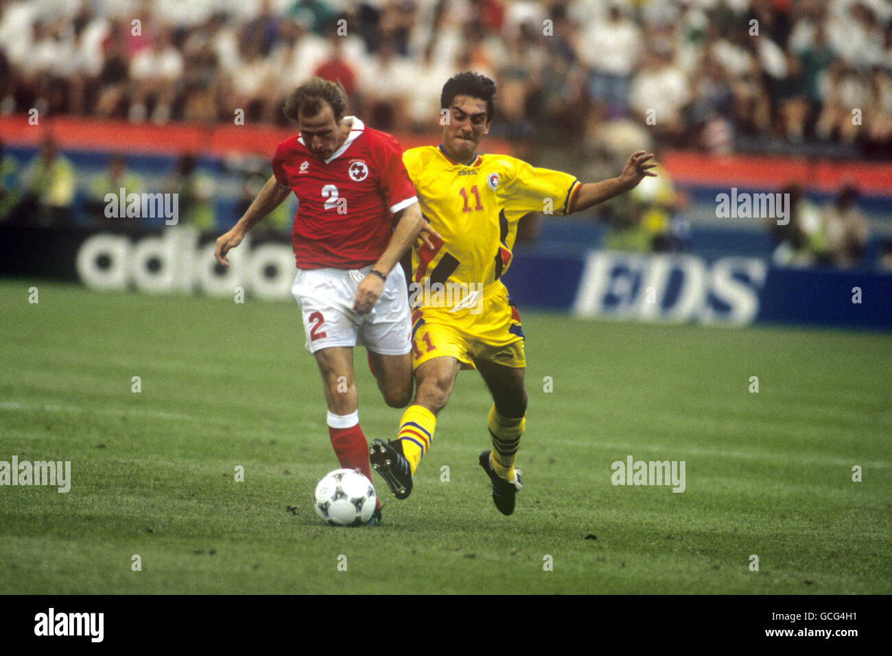 Football - FIFA World Cup USA 94 - Groupe A - Roumanie v Suisse - Pontiac, Pontiac Silverdome Banque D'Images