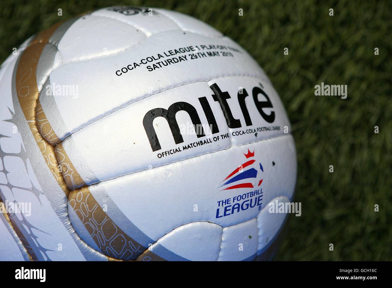 Football - Coca-Cola football League One - jouer - finale - Millwall v Swindon Town - Wembley Stadium.Vue générale des détails d'une balle de match final Play Off Banque D'Images