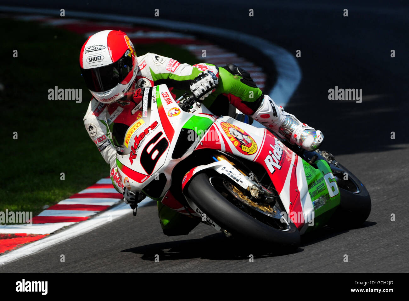 Motocyclisme - MCE Insurance British Superbike Championship - troisième jour - Cadwell Park.Riders Motorcycles.com Michael Rutter de Ducati en action pendant la première course Banque D'Images