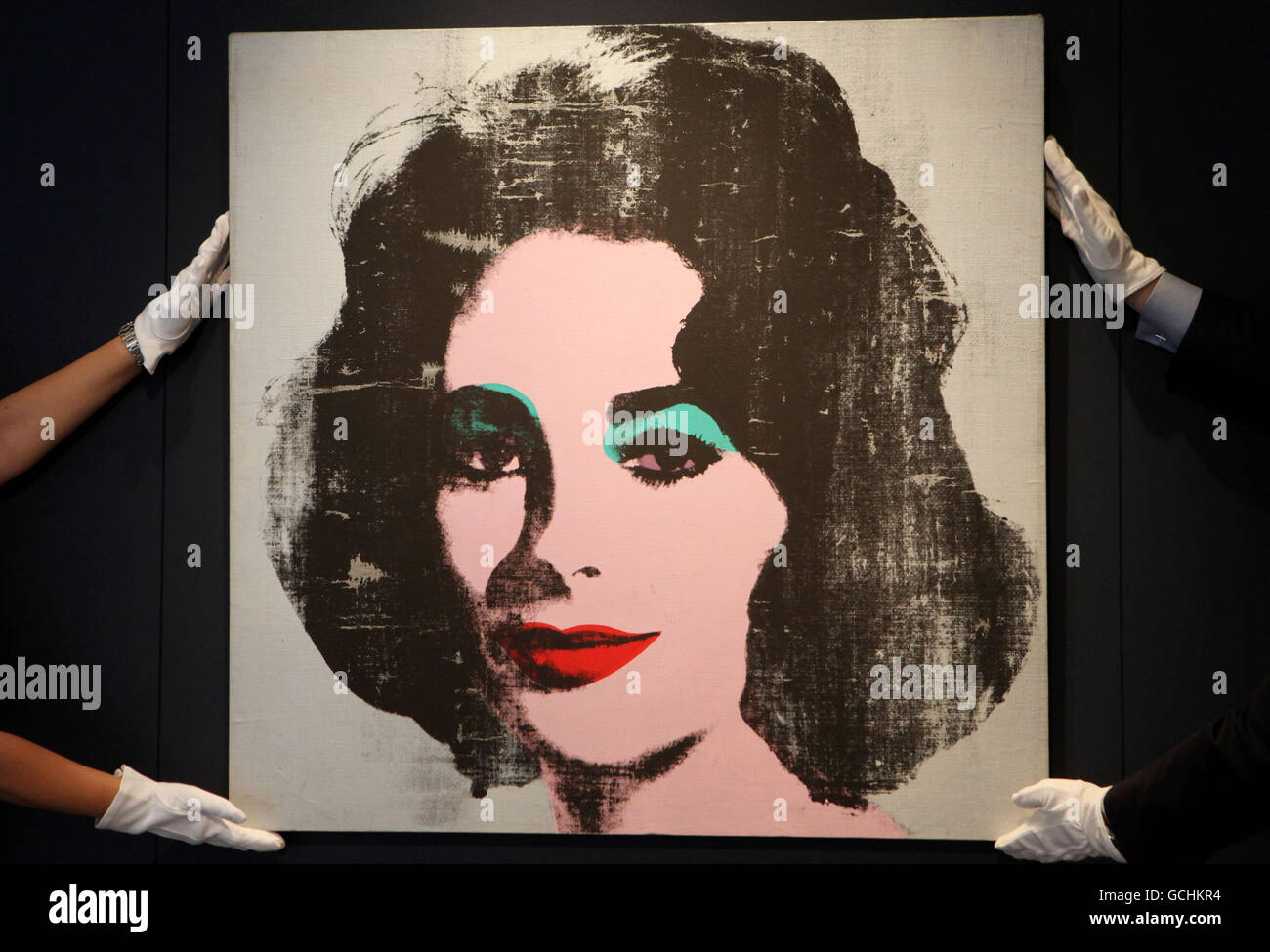 'Silver Liz, 1963', Un rare portrait d'Andy Warhol d'Elizabeth Taylor qui n'a pas été vu en public depuis plus de 20 ans et qui devrait aller entre 6 et 8 millions de livres quand il va sous le marteau le 30 juin dans le cadre de la vente aux enchères de la soirée d'après-guerre et d'art contemporain de Christie's. Banque D'Images