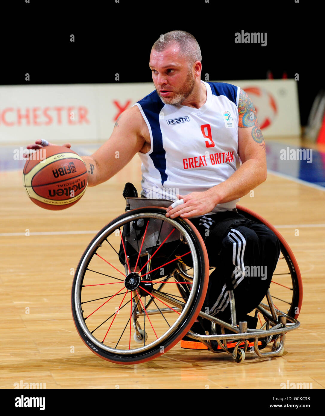 Jon Pollock en Grande-Bretagne en action pendant le basketball en fauteuil roulant à la coupe du monde paralympique BT à Sport City, Manchester. Banque D'Images