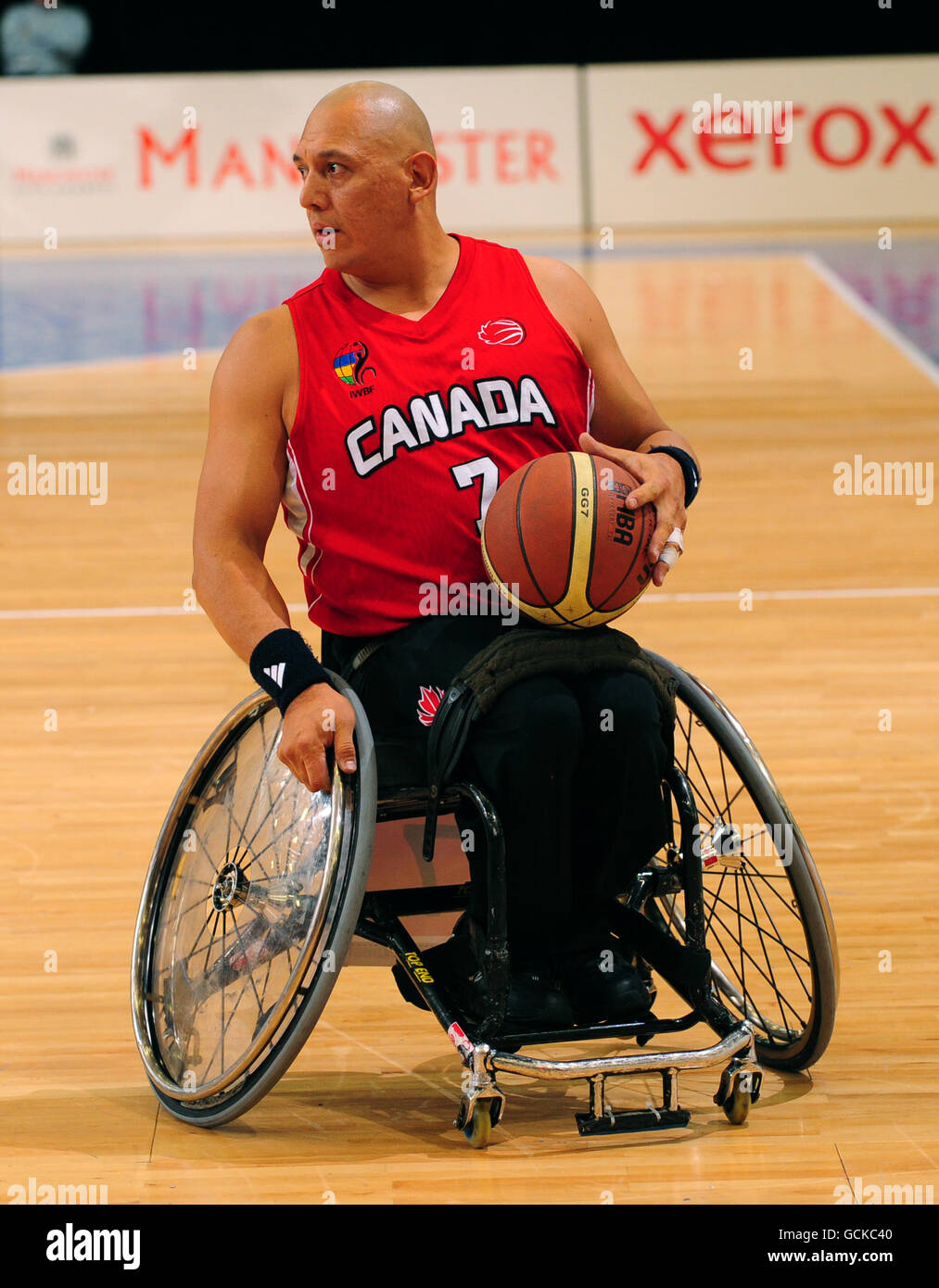 Richard Peter, du Canada, en action pendant le basketball en fauteuil roulant à la coupe du monde paralympique BT à Sport City, Manchester. Banque D'Images