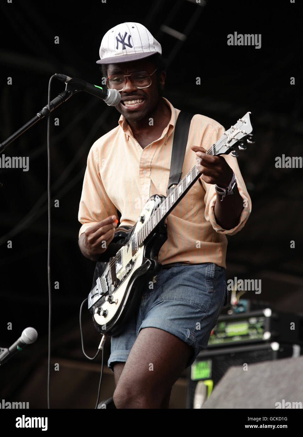 LightSpeed Champion se exécutant sur la scène Eyoe, pendant le festival de musique Field Day, qui s'est tenu à Victoria Park, dans l'est de Londres. Banque D'Images