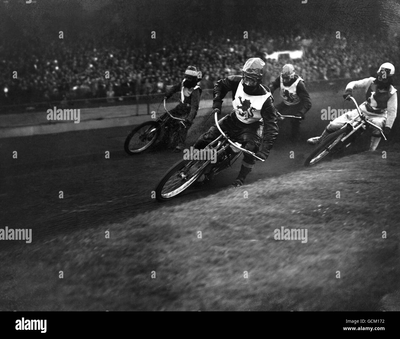 Circuit de course - Angleterre / Australie 4ème test de circuit de course - Wimbledon Stadium.Alan Hunt à la tête de Ken le Breton, Jack Young et Bert Roger Banque D'Images