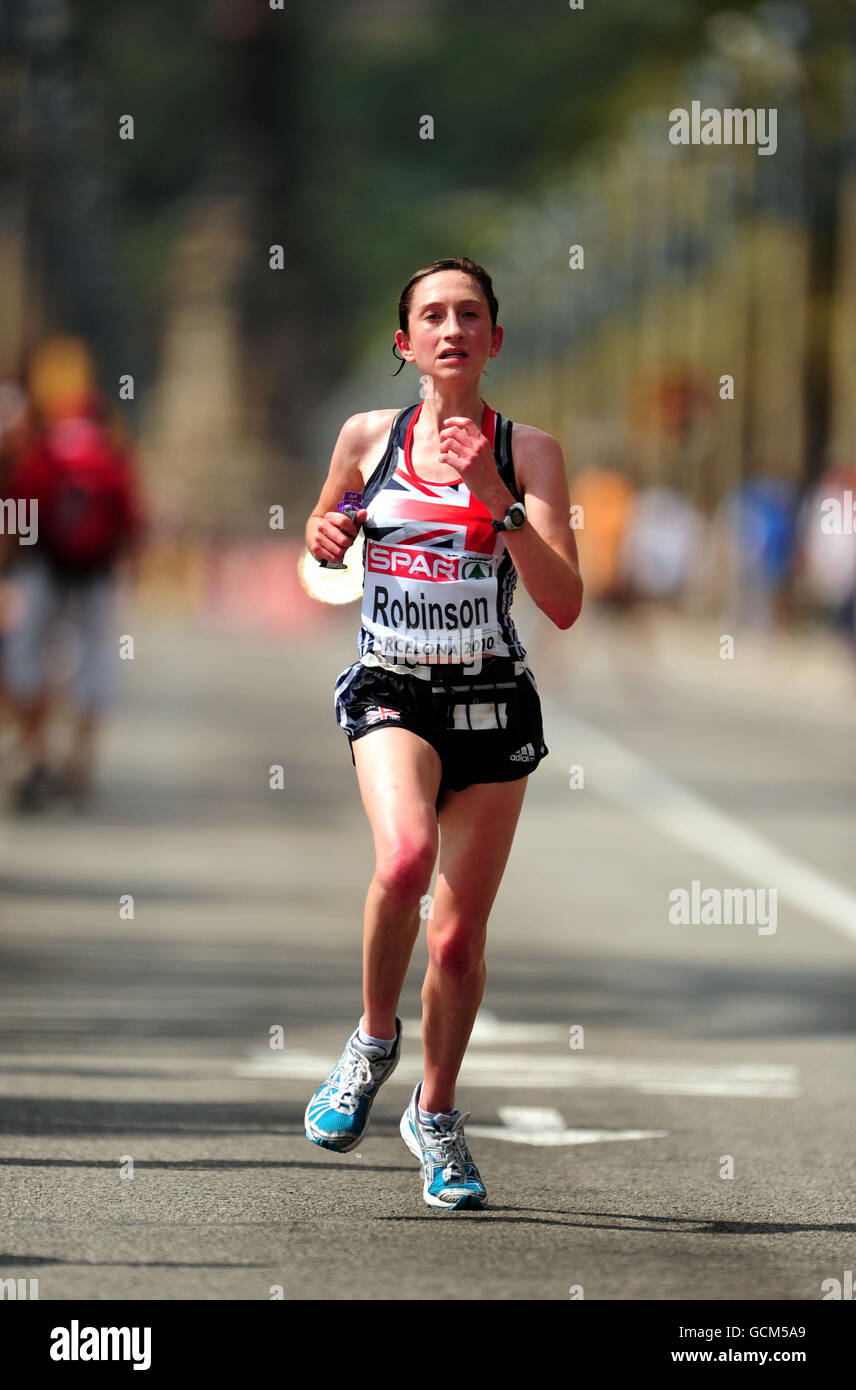 Rebecca Robinson, de Grande-Bretagne, en action pendant le Marathon des femmes au cours du cinquième jour des championnats d'Europe au stade olympique de Barcelone, en Espagne. Banque D'Images