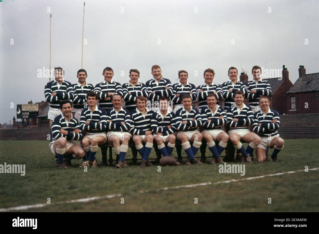 Rugby League - Featherstone Rovers - Photocall.Groupe d'équipe Featherstone Rovers, y compris Carl Dooler (5e rangée avant à partir de la gauche) Banque D'Images
