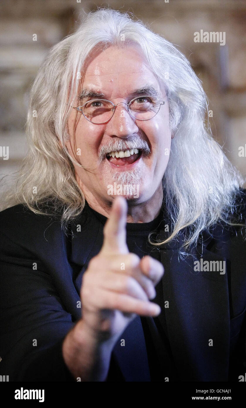 Le comédien Billy Connolly lors d'une conférence de presse aux chambres de la ville de Glasgow, en prévision d'une cérémonie où il recevra la liberté de la ville. Banque D'Images