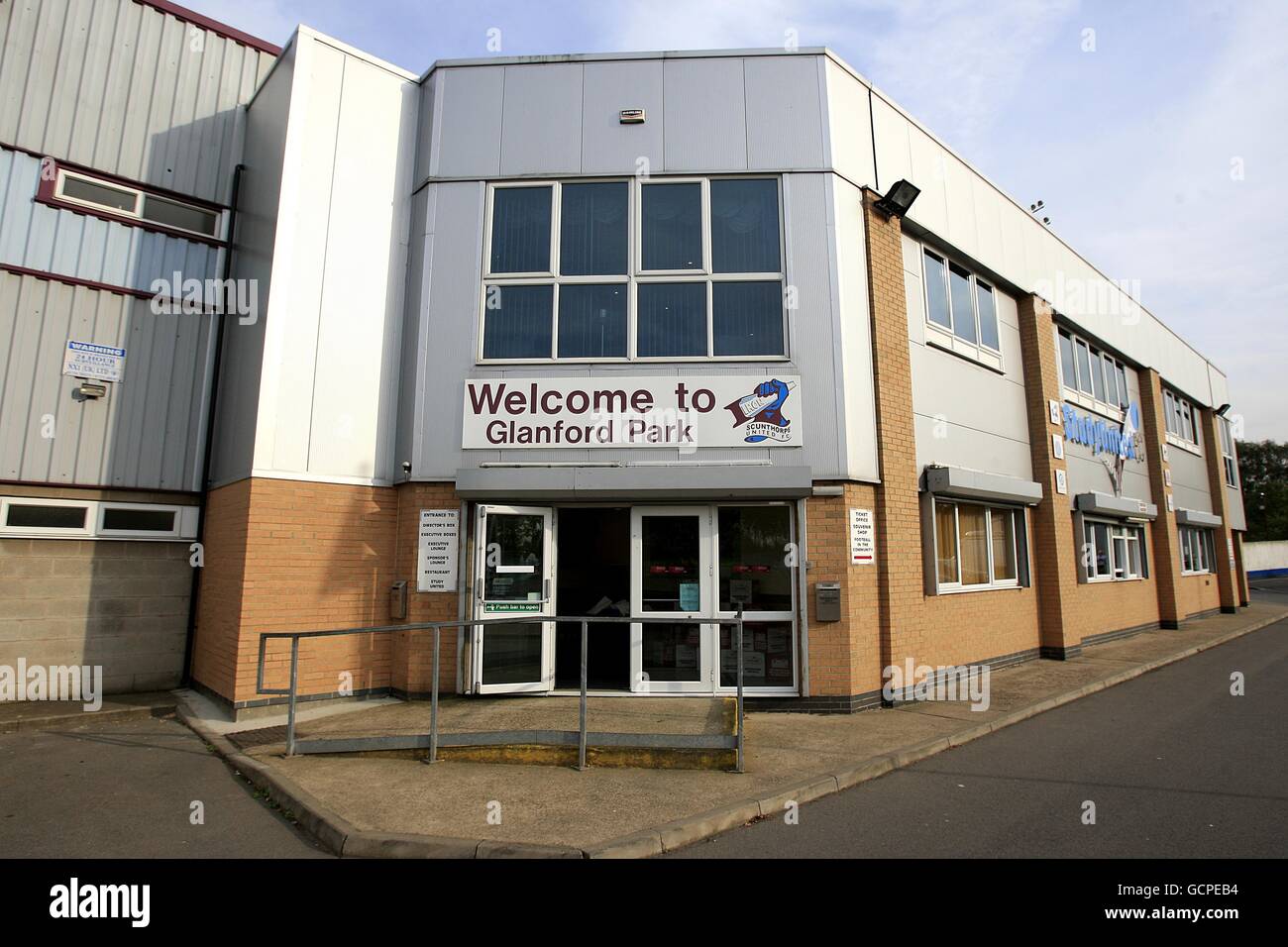 Football - Carling Cup - troisième tour - Scunthorpe United / Manchester United - Glanford Park.Vue générale sur Glanford Park, qui abrite Scunthorpe United Banque D'Images