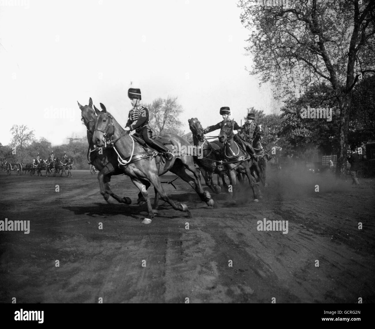 La troupe du roi, l'Artillerie royale, a organisé une répétition complète de la robe à Regent's Park, Londres, pour leur 'Musical Drive' au prochain tournoi royal à Earls court, Londres. Banque D'Images