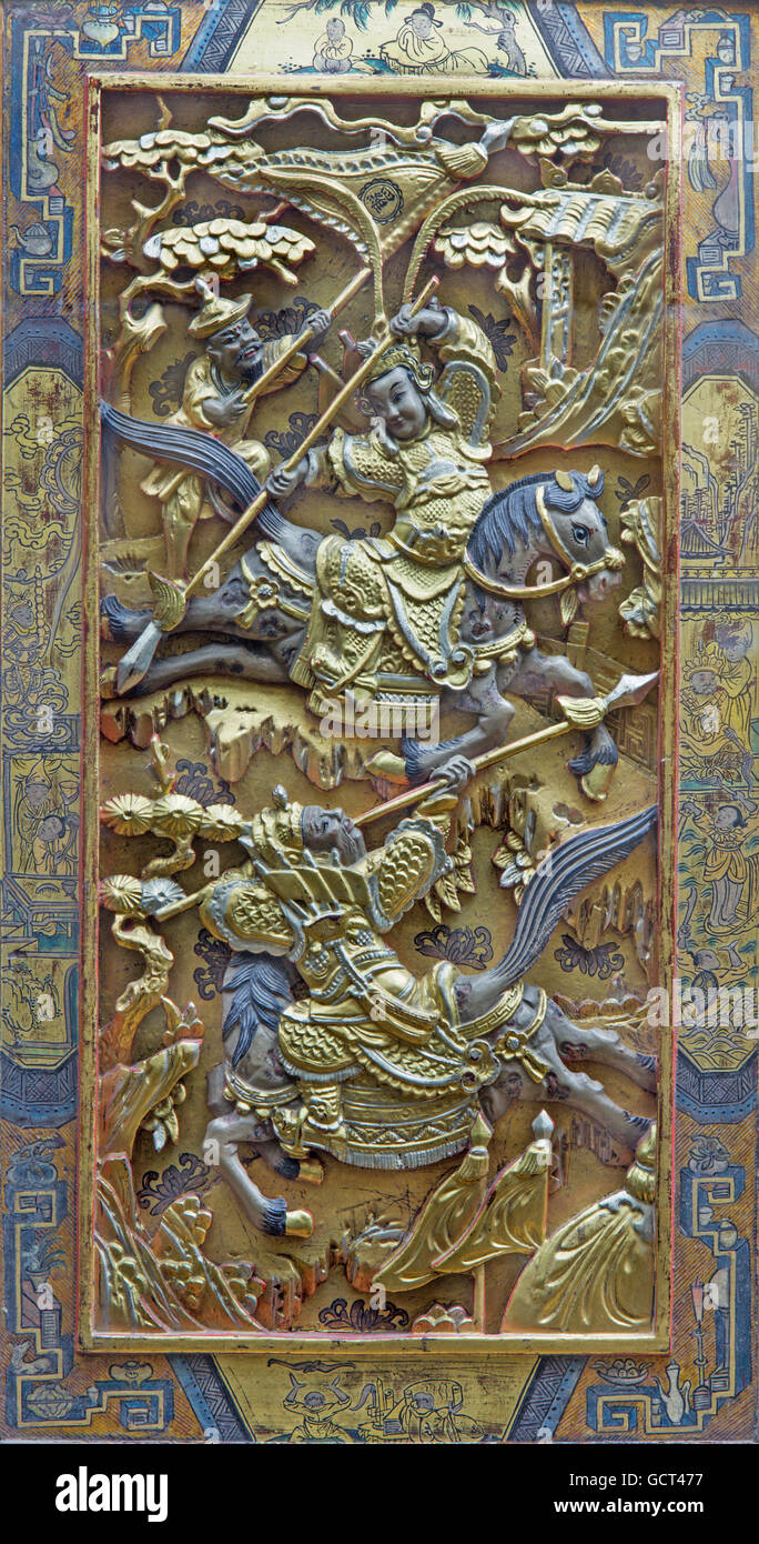 AVILA, ESPAGNE, avril - 18, 2016 : le chinois polychrome en relief des collections d'église de Real Monasterio de Santo Tomas Banque D'Images