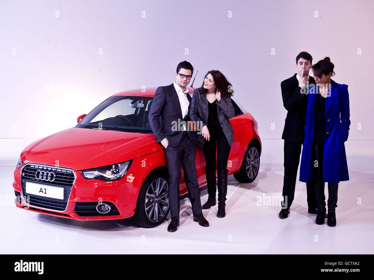 Dominic Cooper, Gemma Arterton, Toby Kebbell et Naomie Harris sont vus lors du lancement de la nouvelle Audi A1 à Battersea à Londres. Banque D'Images