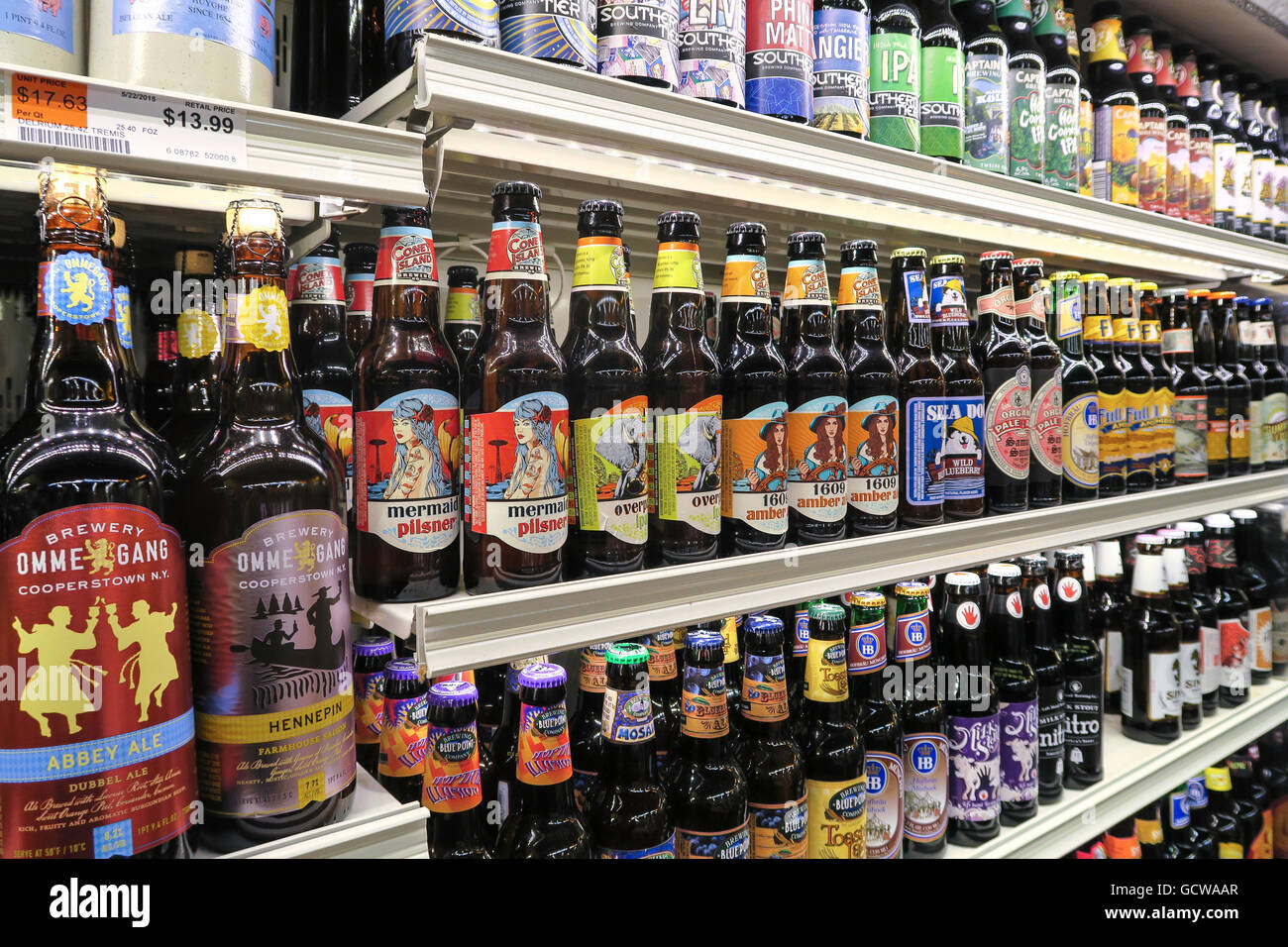 Section de la bière artisanale, Fairway Super Market, New York City, USA Banque D'Images