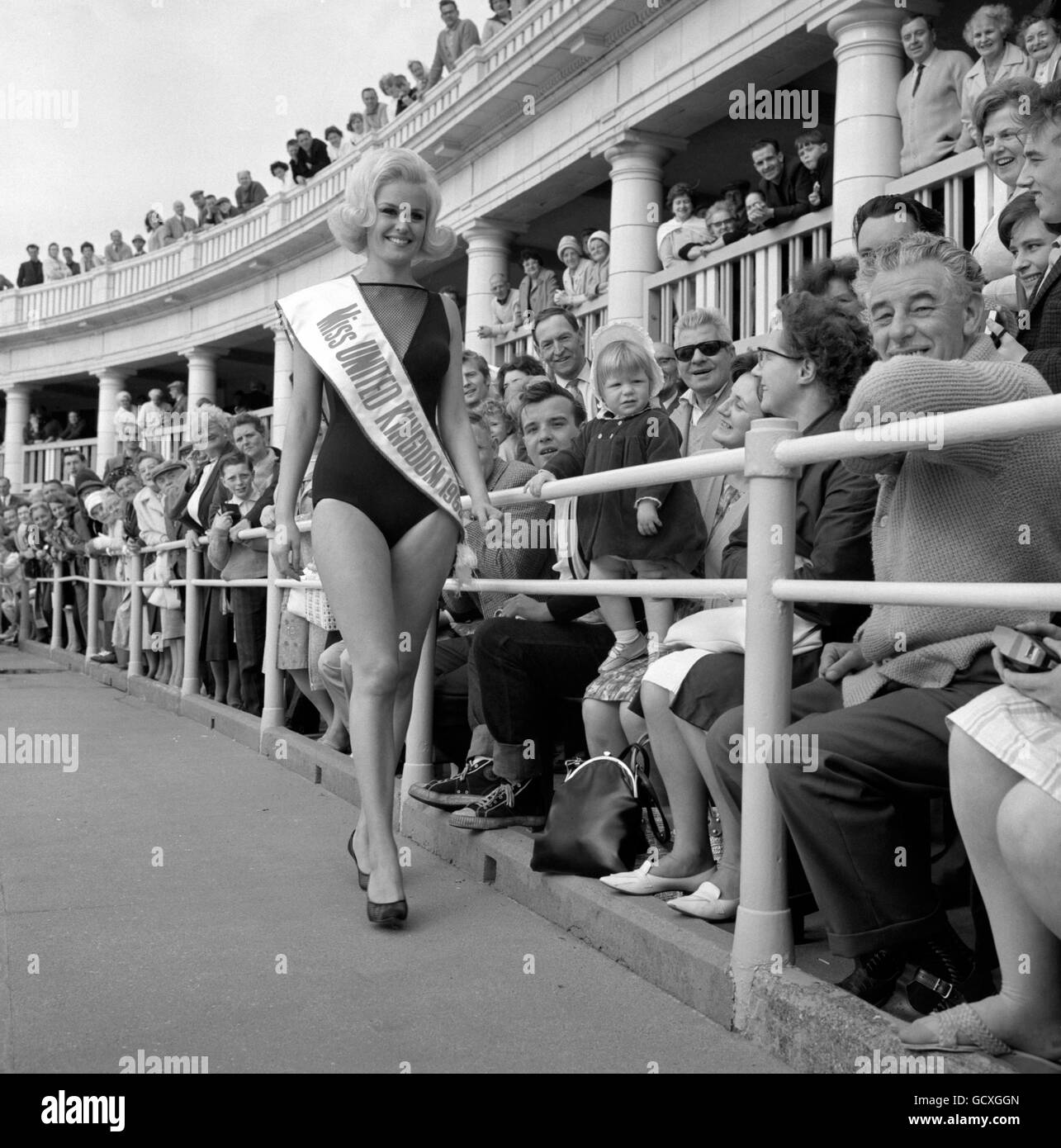 Lesley Langley après son élection comme Miss Royaume-Uni à Blackpool, Lancashire. Banque D'Images