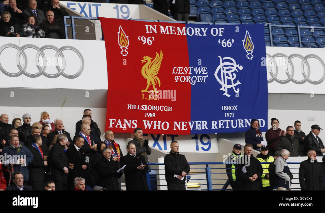 Une vue générale du service commémoratif pour commémorer le 40e anniversaire de la catastrophe d'Ibrox au stade d'Ibrox à Glasgow . Banque D'Images