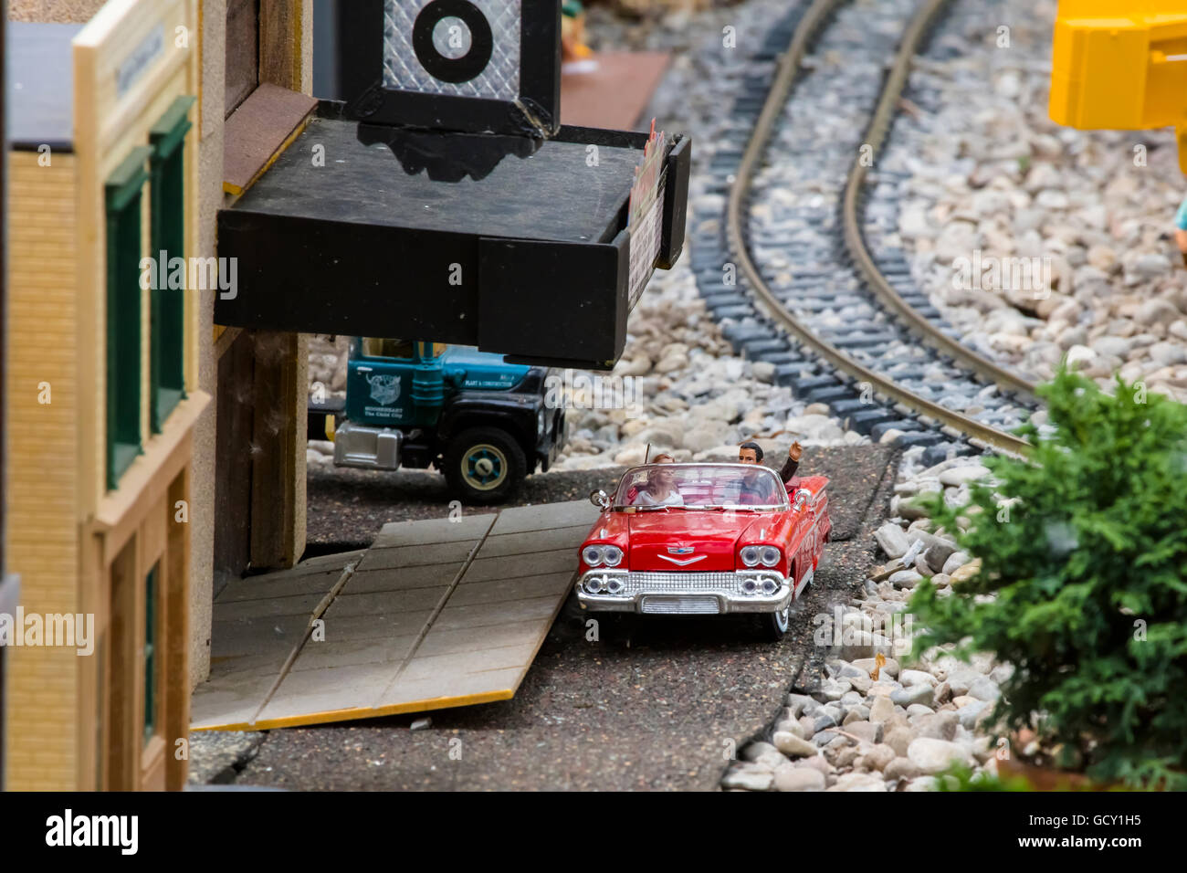 Échelle miniature model railroad sur l'affichage à Buffalo and Erie County Botanical Gardens à Buffalo, New York Banque D'Images