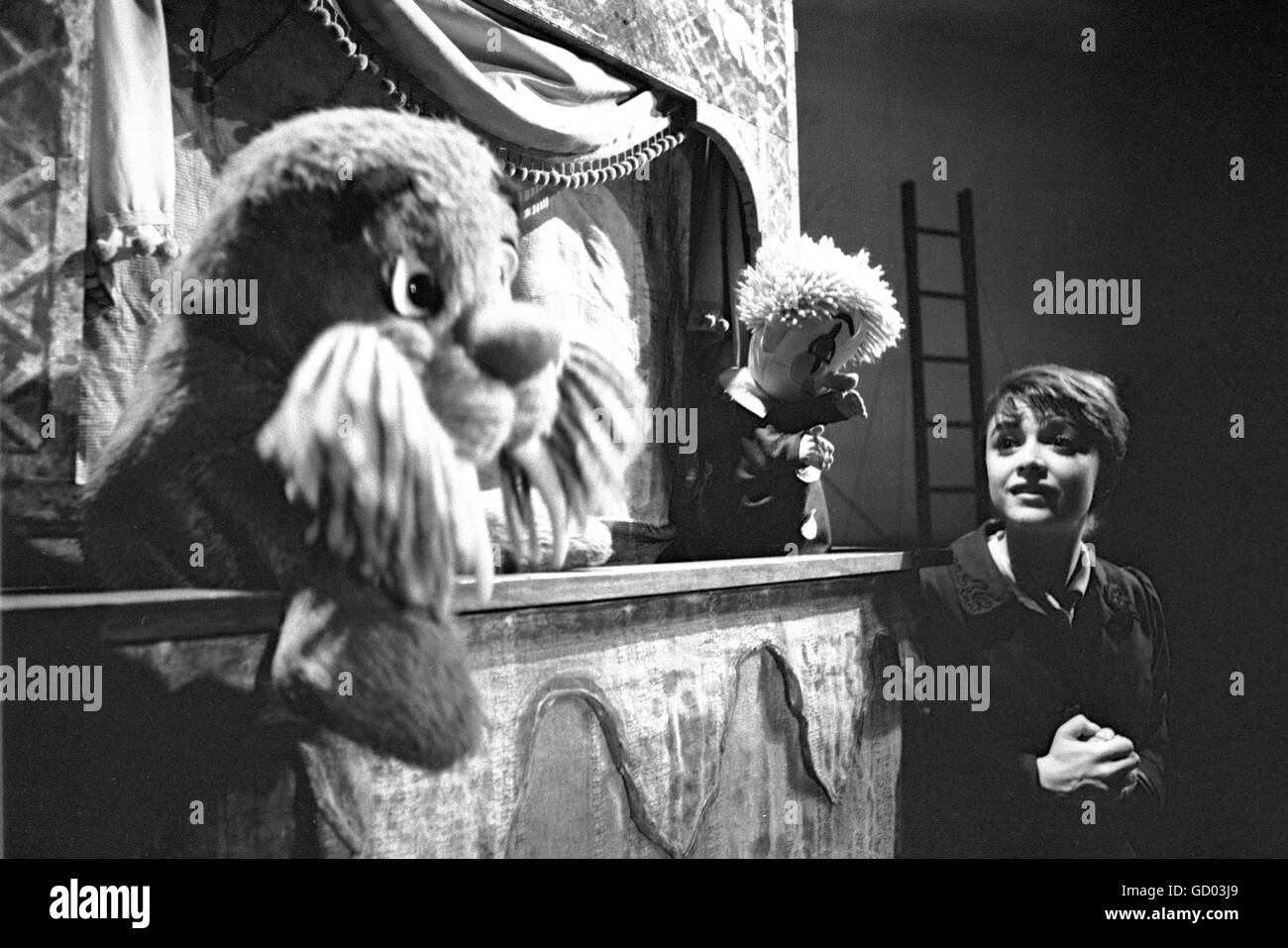 Anna Maria Alberghetti sur scène dans Carvial ! En 1961. Banque D'Images