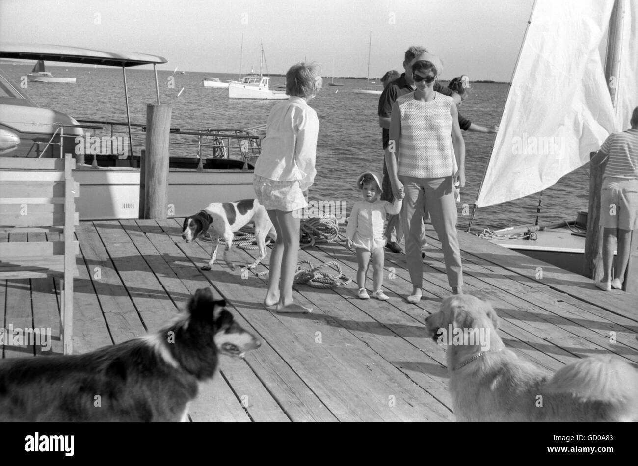 Le sénateur John F. Kennedy, Jacqueline, et Caroline Banque D'Images