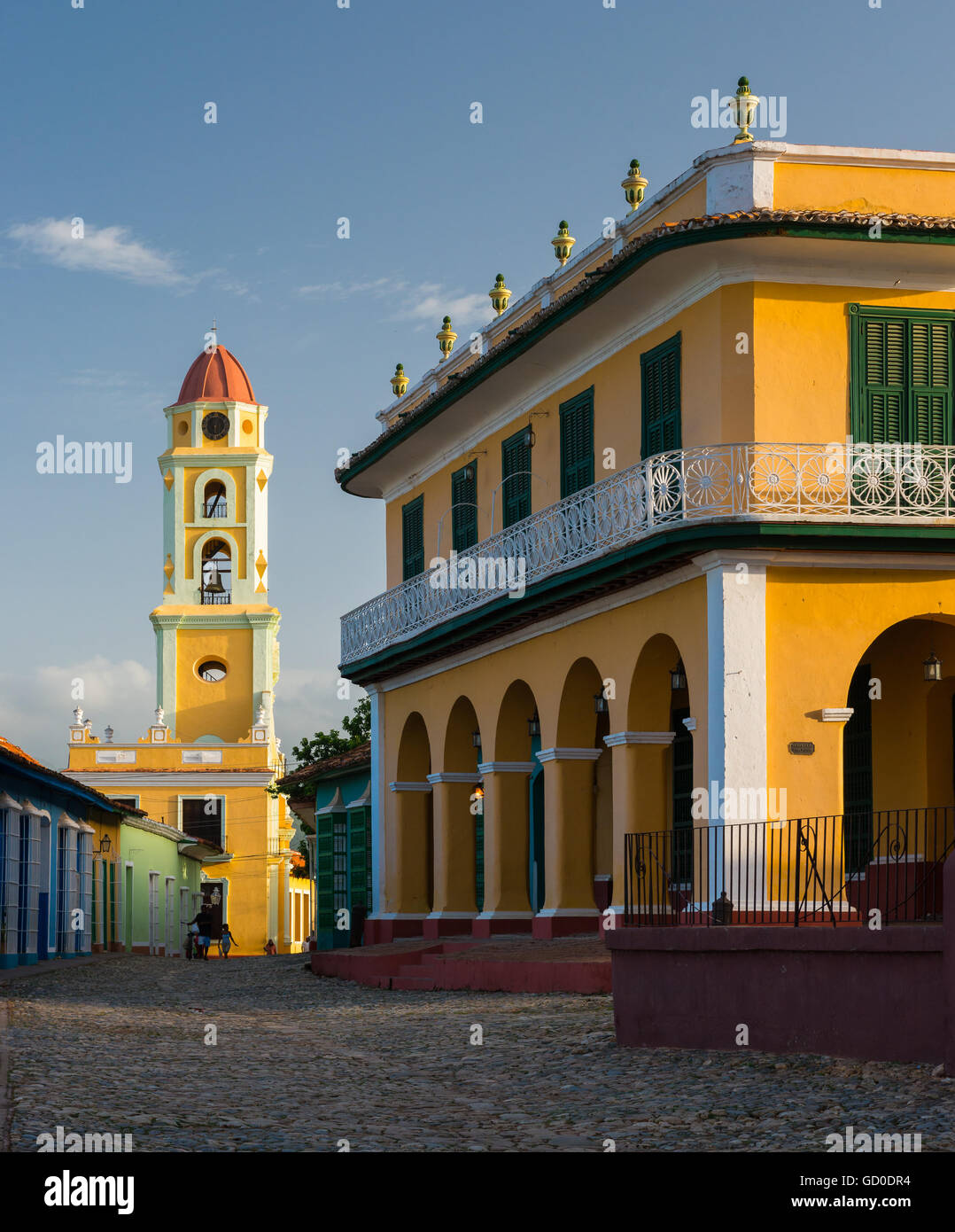 L'architecture coloniale espagnole de la Plaza Mayor à Trinidad, Cuba. Banque D'Images