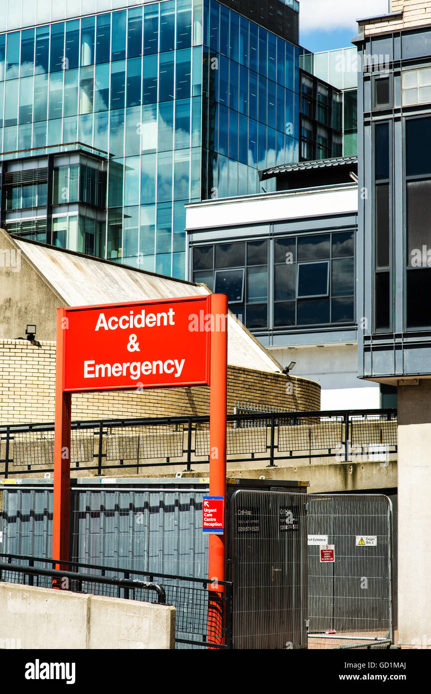 L'Imperial College St.Marys' Site Campus hospitalier à Londres Urgences pancarte Banque D'Images