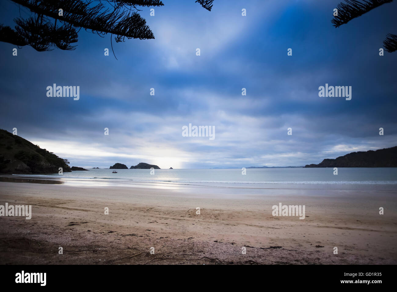 Camping en bord de mer à Matauri Bay, Northland, Nouvelle-Zélande Banque D'Images