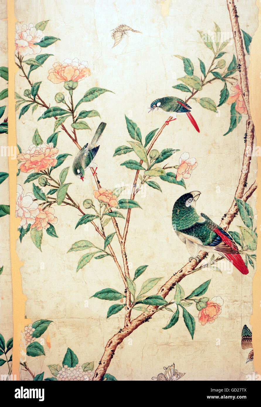 Beaux-arts, peinture, un perroquet et deux oiseaux chanteurs sur la floraison de petites branches, avec un papillon au-dessus, d'aquarelles sur papier de paille de riz, Chine, vers 1800, Musée du Papier Peint allemand, Kassel, n'a pas d'auteur de l'artiste pour être effacé Banque D'Images