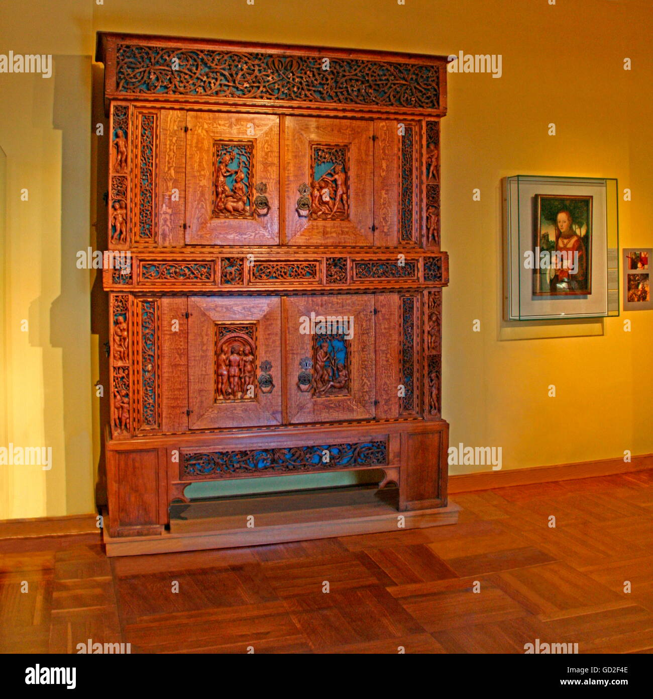 Beaux-arts, Duerer, Albrecht (1471 - 1528), Duerer placard, a pris naissance dans le sud de l'Allemagne (Nuremberg) vers 1510-20, matériau : lime, cerisier, chêne de Slavonie, projet de panneau de porte et de gravures sur cuivre pilastre : 7 par Albrecht Duerer, une gravure sur bois par Lucas Cranach l'ancien, et 4 plaques de brouillons de l'orfèvre italien Moderno, Eisenach, Château de Wartburg, l'Allemagne, l'artiste n'a pas d'auteur pour être effacé Banque D'Images