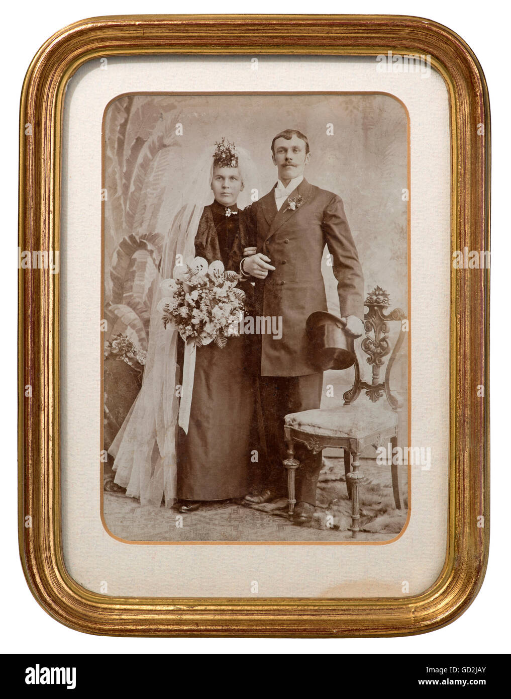 Personnes, couples, couple de mariage, photo de mariage dans le cadre doré, Allemagne, vers 1890, droits supplémentaires-Clearences-non disponible Banque D'Images