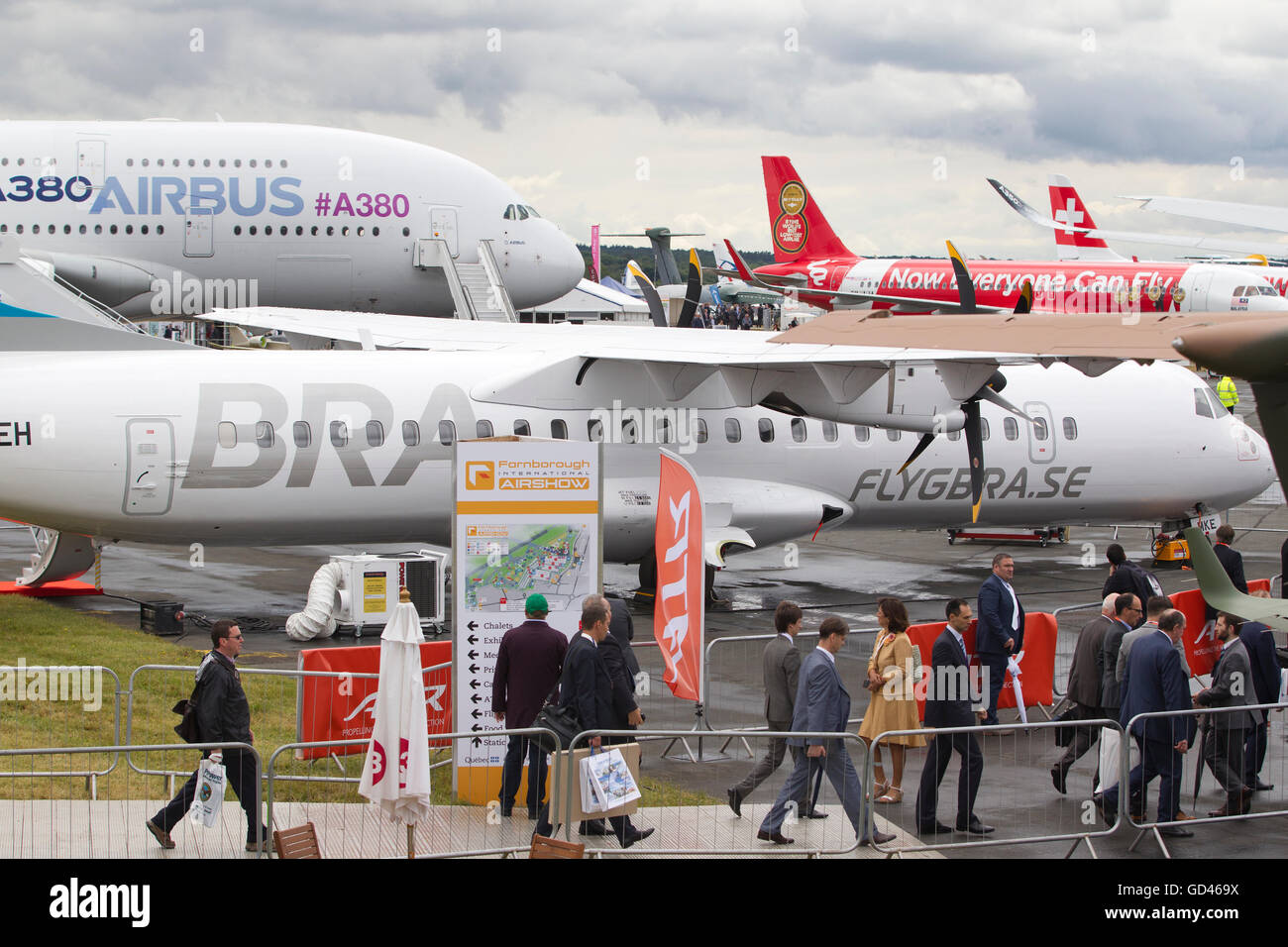 Farnborough, Royaume-Uni. 12 juillet, 2016. Farnborough International Airshow 2016 Mardi 12 juillet 2016. Crédit : Jeff Gilbert/Alamy Live News Banque D'Images