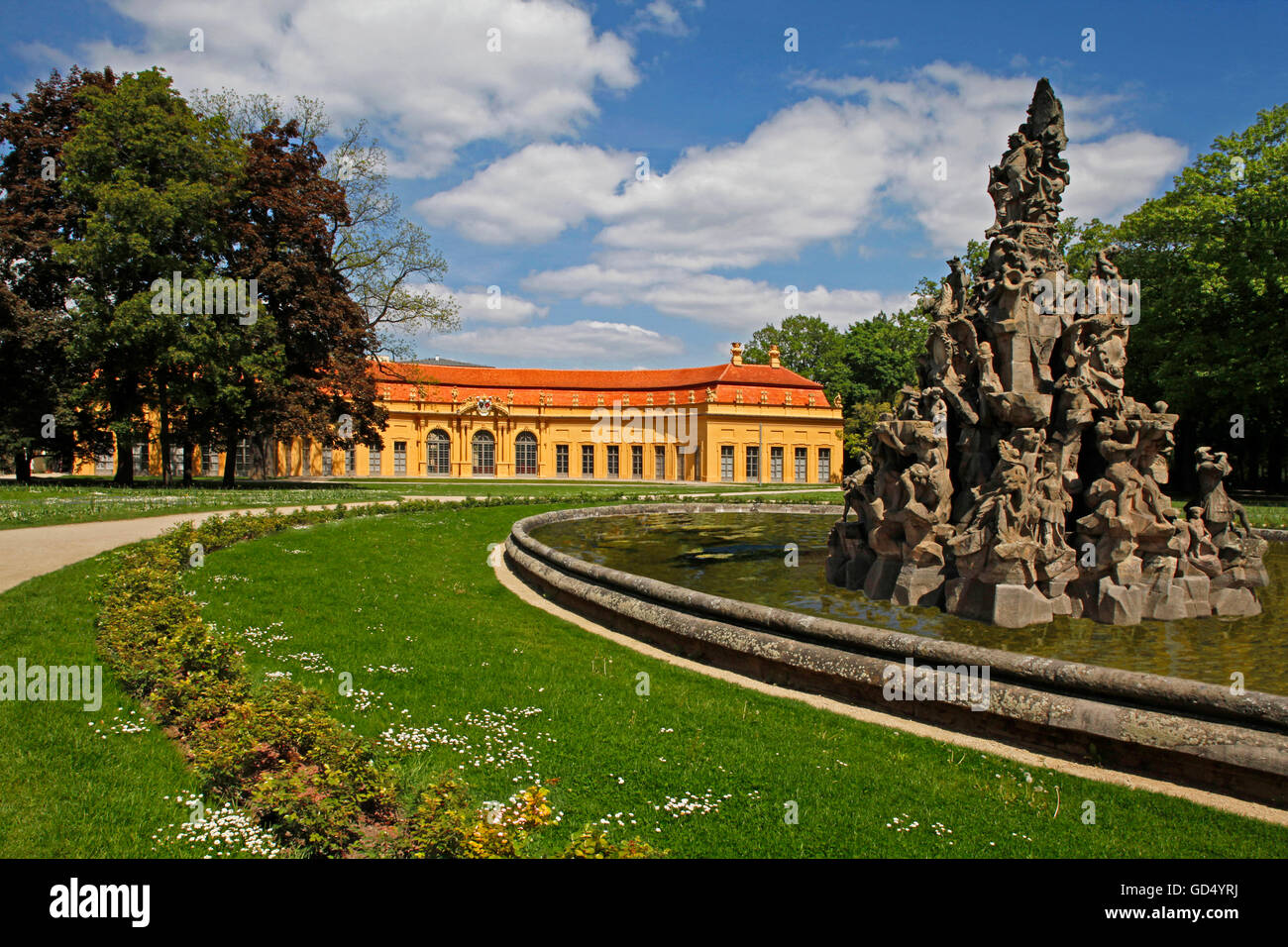 Jardin du château, fontaine huguenote, orangerie, Erlangen, Bavière, Allemagne Banque D'Images