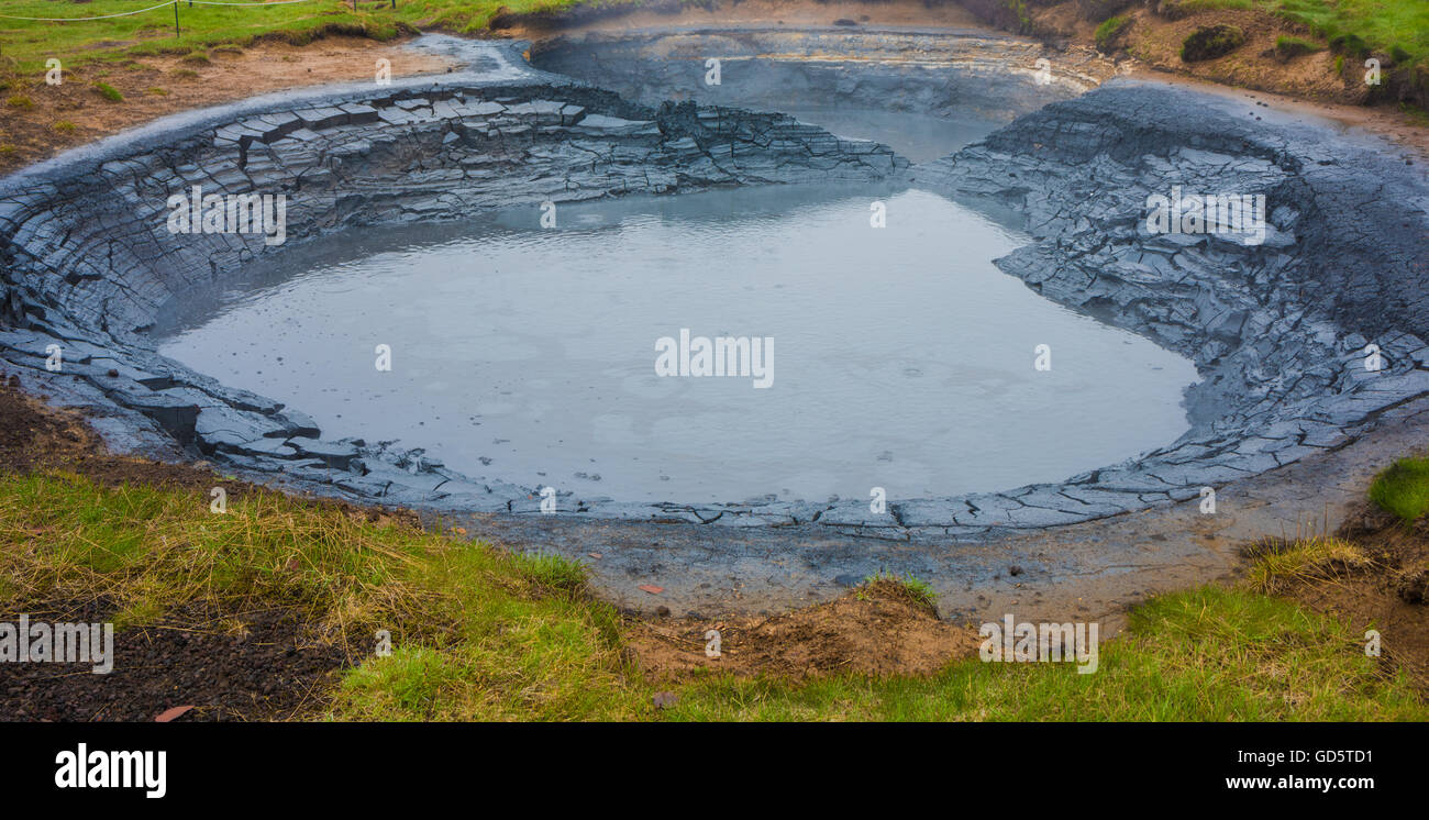 Des piscines de boue Krysuvik, Reykajnes Iceland Banque D'Images