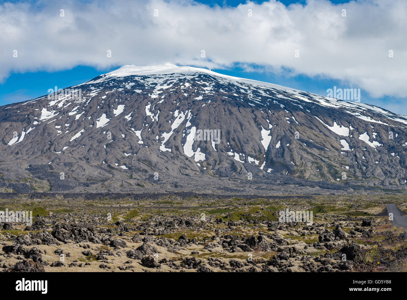 Flancs sud du volcan Sneffels et t glacier. La péninsule de Snaefellsness, Islande Banque D'Images
