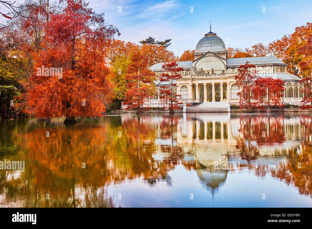 Le Palacio de Cristal (Crystal Palace), situé au coeur de la parc del Buen Retiro. Madrid. Espagne Banque D'Images