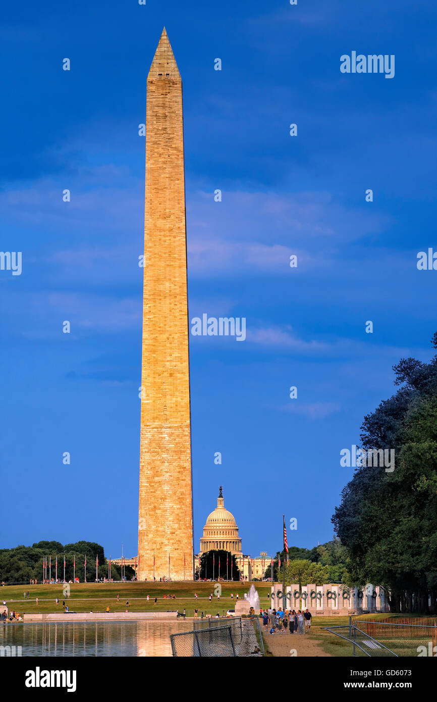 Washington Memorial et le Capitole à Washington DC Banque D'Images