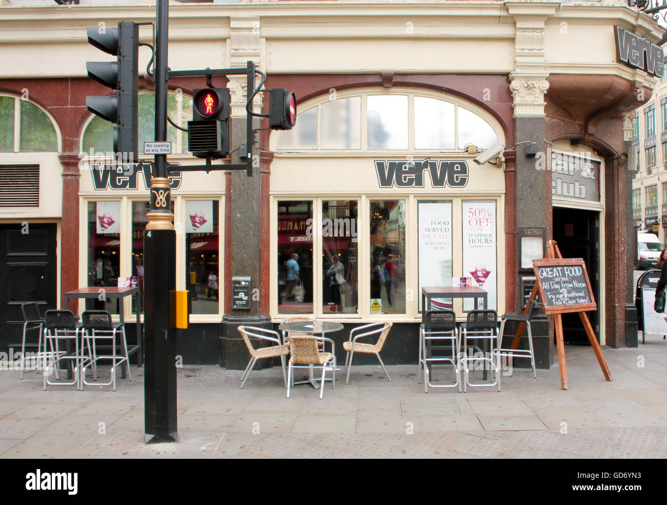 Londres, Royaume-Uni - 17 août 2010 : point de vue extérieur sur la Verve pub à Londres. Banque D'Images