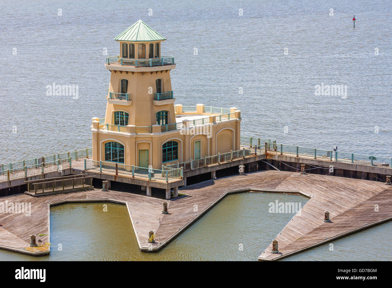 Marina et le phare au Beau Rivage Resort and Casino sur la côte du golfe du Mississippi à Biloxi Banque D'Images