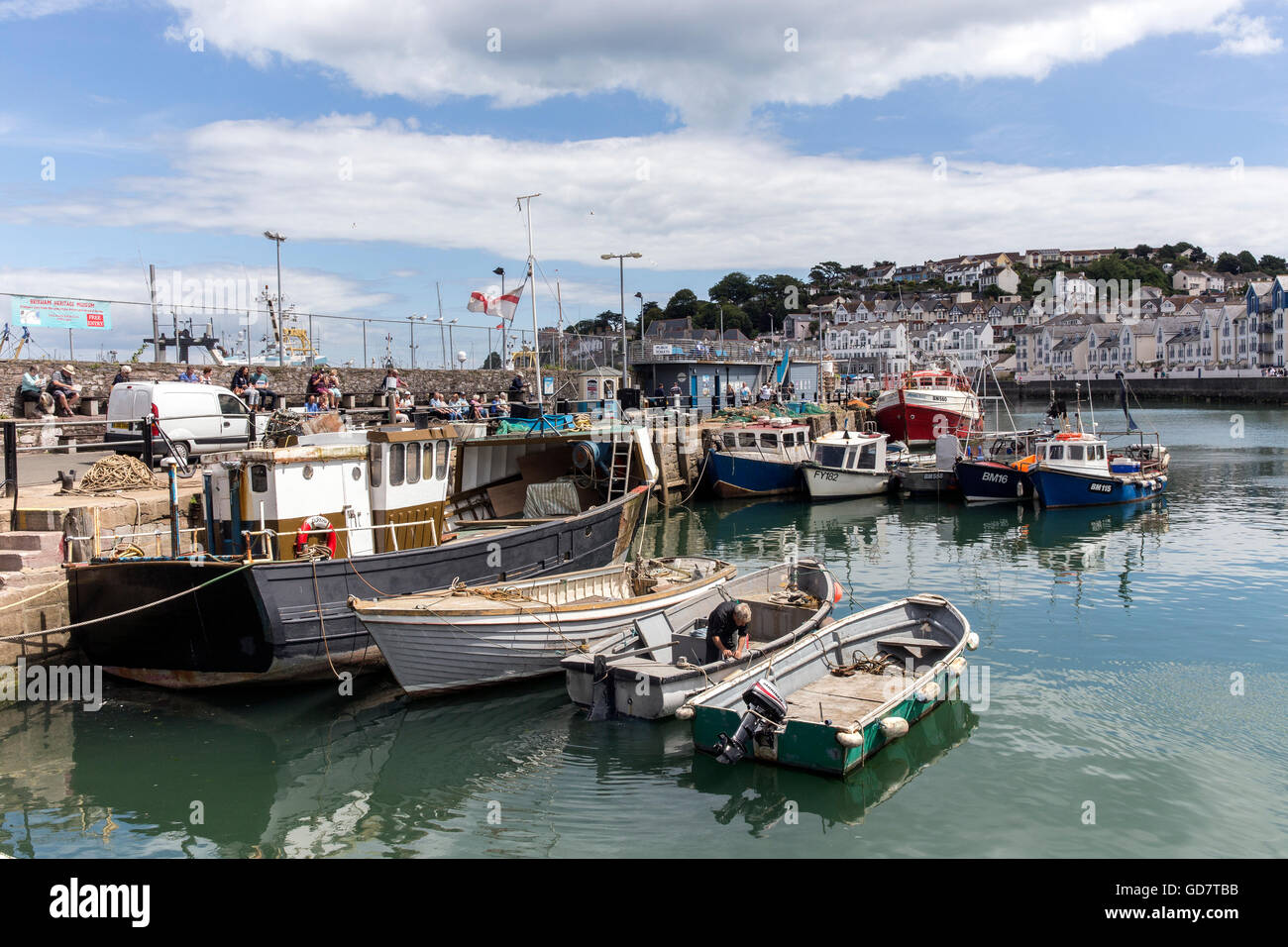 Brixham devon, royaume-uni, torbay, brixham, littoral, côte, ville, rivage, blanc, bord de mer, ancre, voyage, cordes, attraction, sud, quay, brixham staycation Banque D'Images