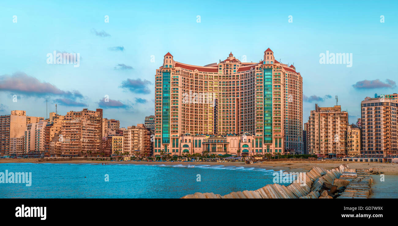 San Stefano Grand Plaza paysage du littoral, Alexandria, Egypte Banque D'Images
