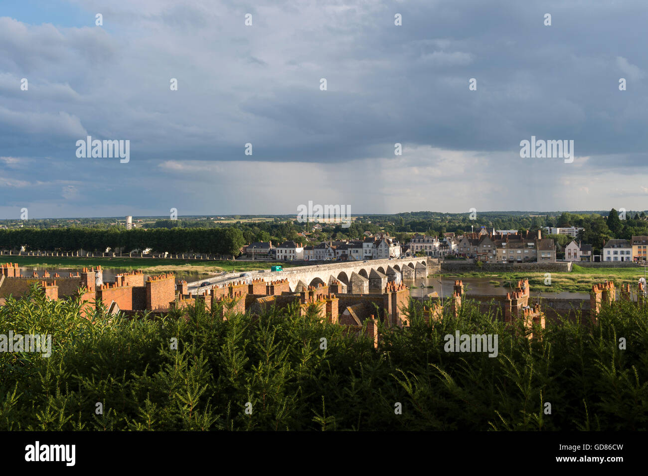 Europe, France, Loiret, Gien, fleuve Loire Banque D'Images