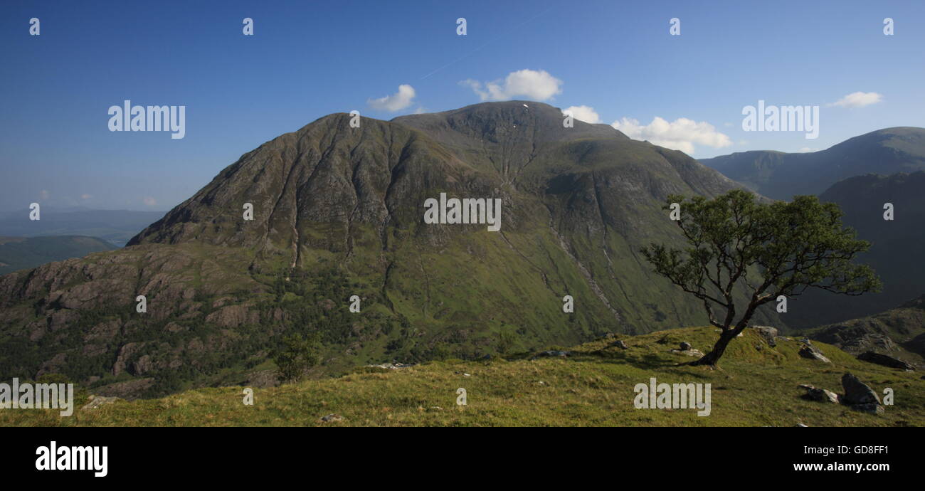 Ben Nevis, la plus haute montagne du Royaume-Uni, en vue d'un Sgùrr" Mhàim à Glen Nevis. Banque D'Images