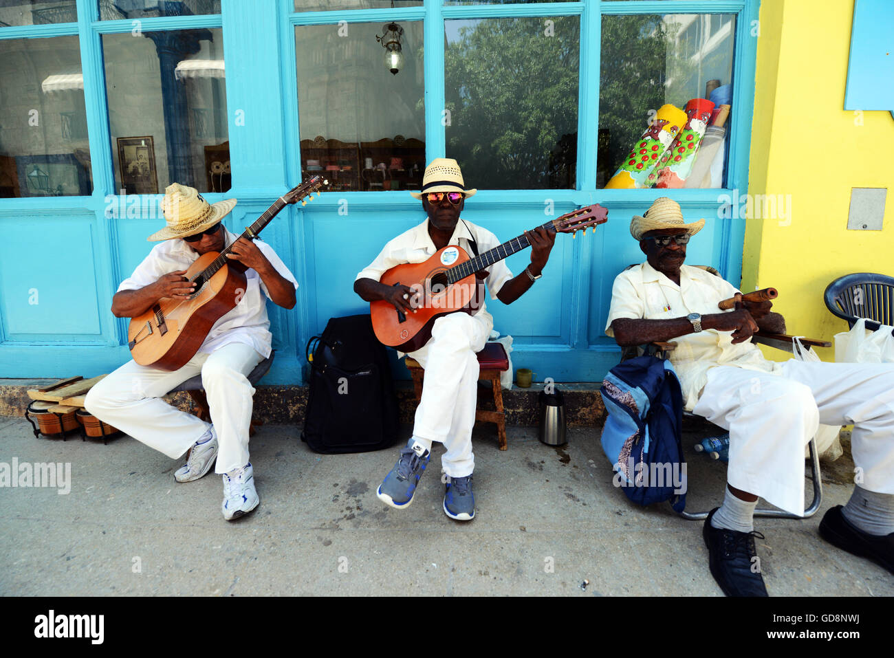 Des musiciens de rue à La Havane, Cuba. Banque D'Images