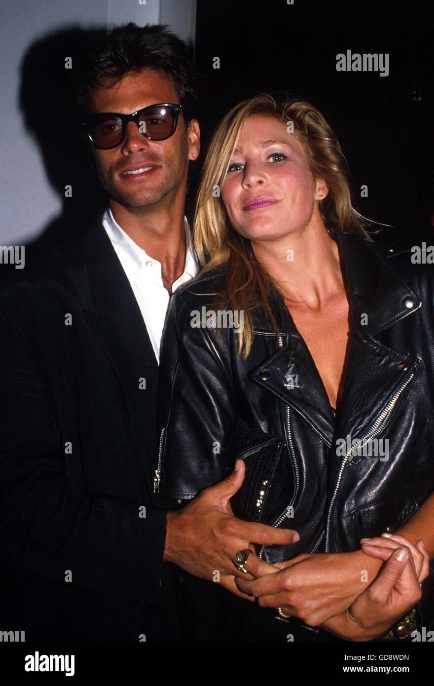 1 janvier 2011 - LORENZO LAMAS.KATHLEEN KINMONT.1989 © Roger Karnbad/ZUMA/Alamy Fil Live News Banque D'Images