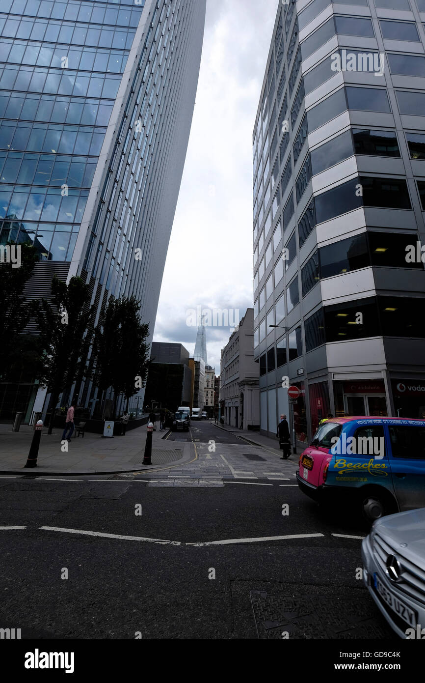 Londres, Royaume-Uni. Les bâtiments en verre dans le London Skyline CDB Banque D'Images