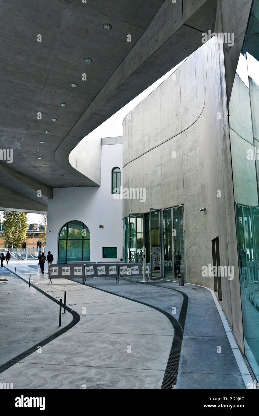 MAXXI Musée National des Arts du xxie siècle, conçu par Zaha Hadid, Rome, Latium, Italie, Europe Banque D'Images