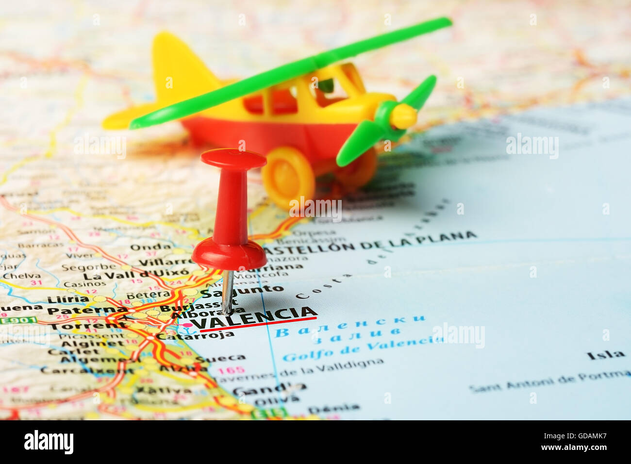 Close up de Valence , la carte d'Espagne et d'avion toy Banque D'Images