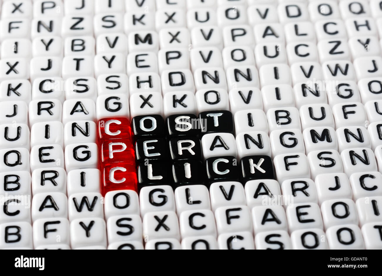 CPC Coût par clic writen sur black and white dices Banque D'Images