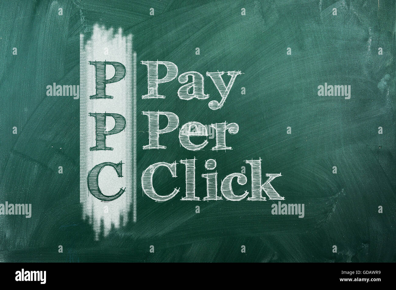 PPC - Payer Par Clic de l'acronyme sur green chalkboard Banque D'Images