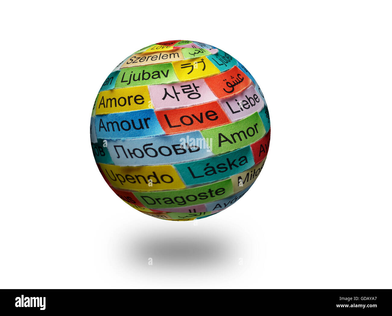 Amour Nuage de mots imprimés sur sphère 3D colorées différentes langues Banque D'Images