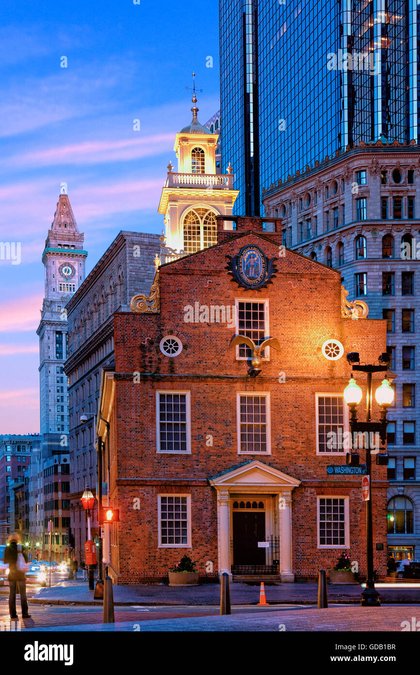 Old State House la nuit à Boston Banque D'Images