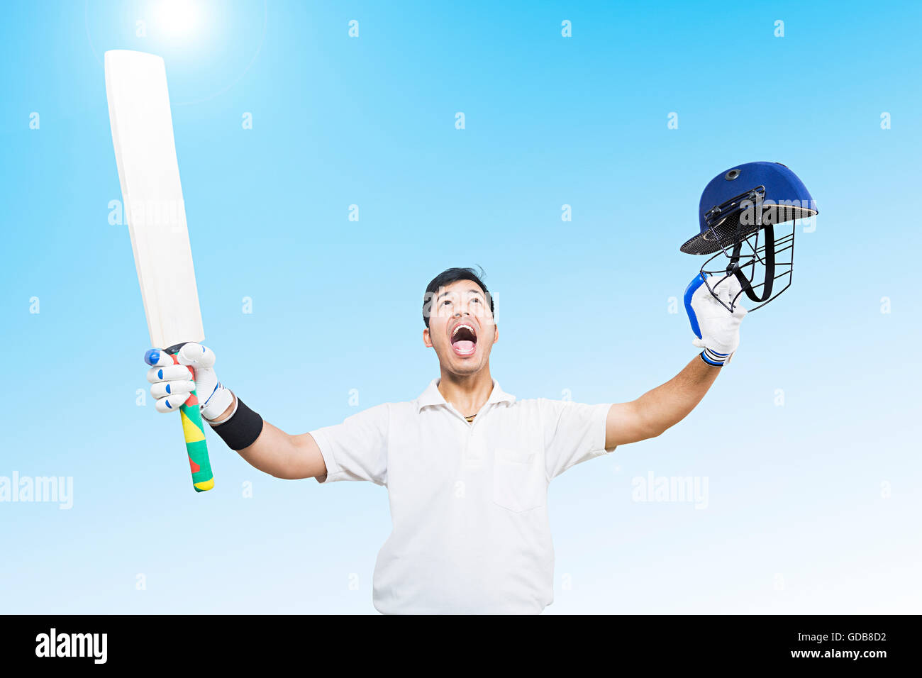 Criaient d'une jeune homme indien cricketer siècle succès victoire jeu de sport de cricket Banque D'Images