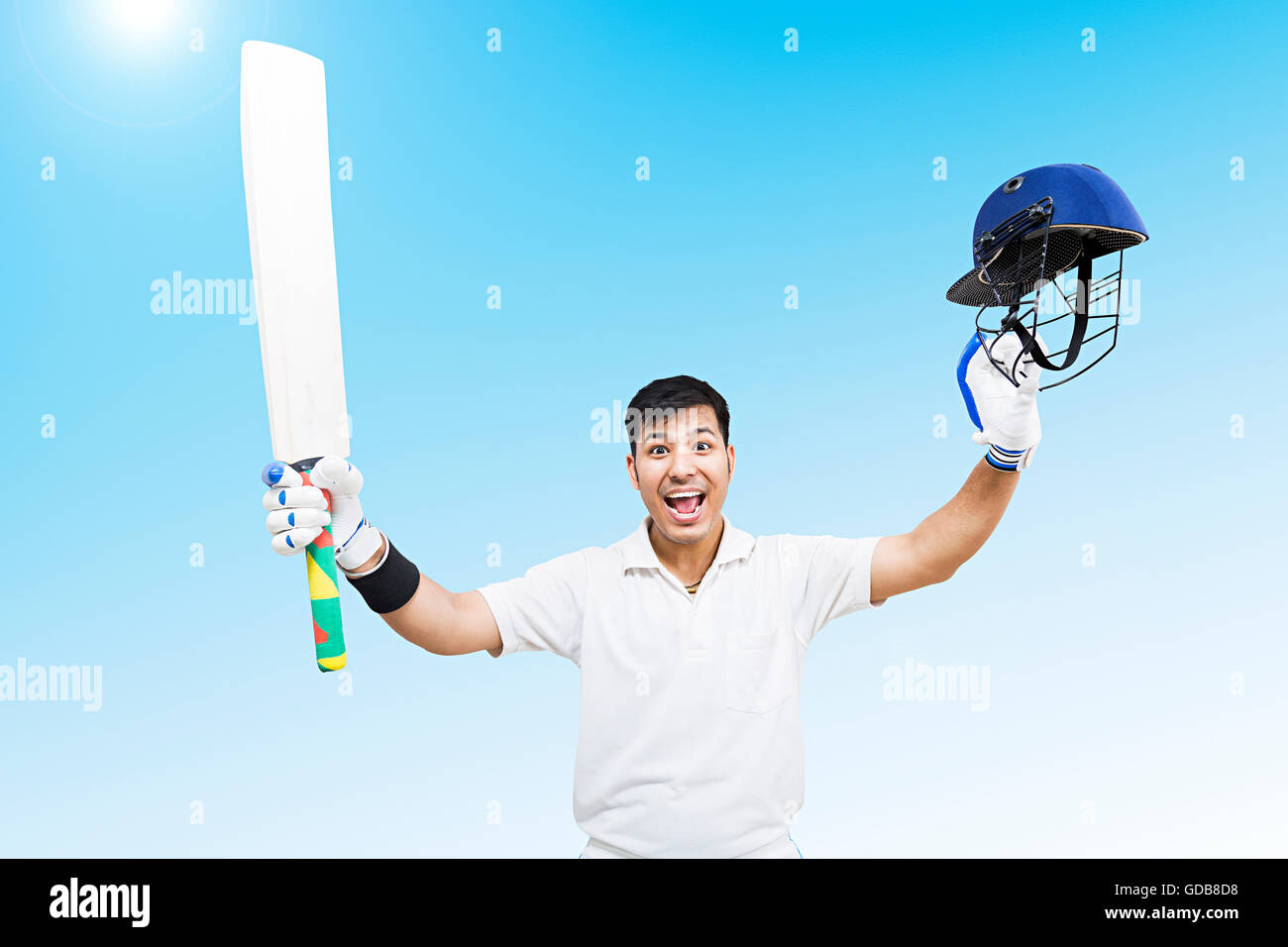 Criaient d'une jeune homme indien cricketer siècle succès gagnant jeu de sport cricket célébration Banque D'Images
